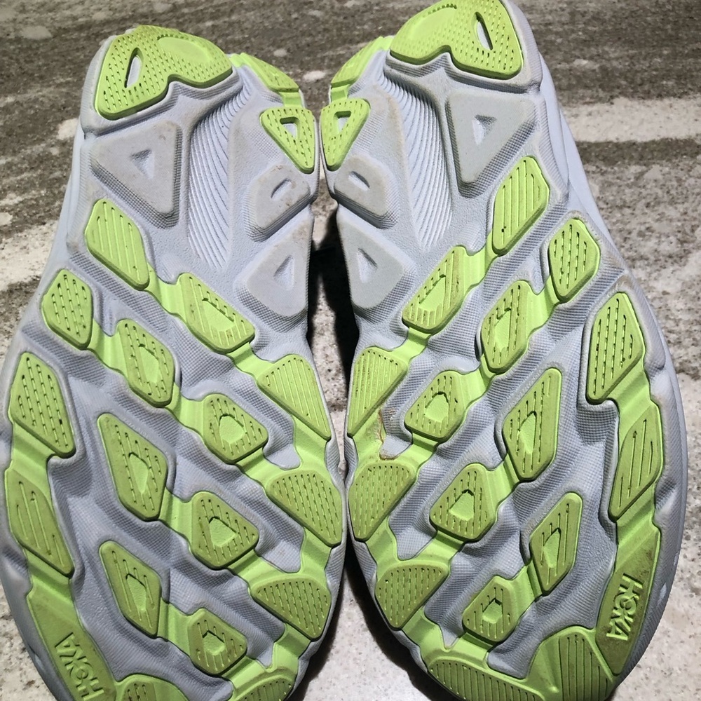 Hoka Clifton 9  size 6D Light Blue Athletic Sneakers - Picture 6 of 9